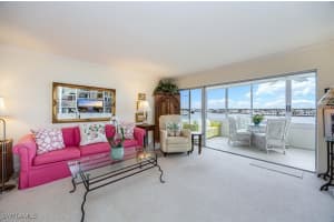 3420 Gulf Shore Blvd N 63, Naples