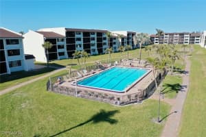 979 Gulf Drive, Sanibel, FL 33957 Sold 06/06/25