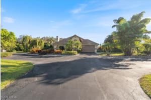 2640 White Boulevard, Naples, FL 34117 Sold 08/26/25