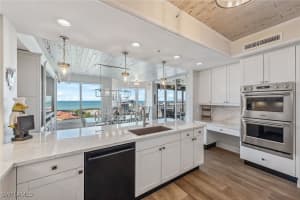 8787 Bay Colony Dr 1404, Naples