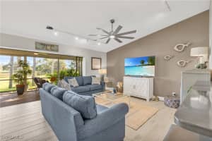 178 Round Key Cir G22, Naples