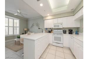 300 Wyndemere Way, Naples, FL 34105 Sold 05/06/25