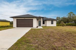 3103 18th Street, Lehigh Acres, FL 33972 - MLS#225006346