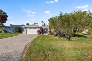 3854 Sabal Springs Boulevard, North Fort Myers, FL 33917 Sold 03/14/25