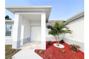 3302 27th Street, Lehigh Acres, FL 33976 Sold 04/09/25