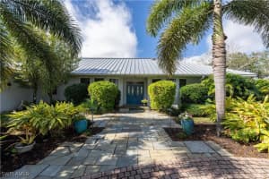 5350 Fort Denaud Road, Labelle, FL 33935 Sold 04/30/25