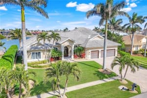 650 Rockport Court, Marco Island, FL 34145 - MLS#225006506