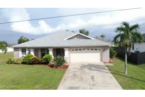 2244 15th Terrace, Cape Coral, FL 33993 - MLS#225006560