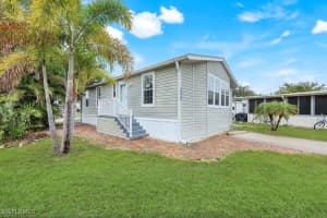 4620 Candlestick Ct E, Estero