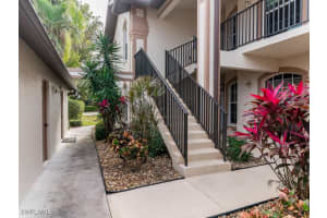 194 Newport Drive, Naples, FL 34114 Sold 02/28/25
