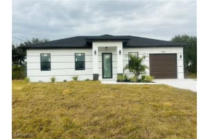 3204 20th Street, Lehigh Acres, FL 33976 - MLS#225006690