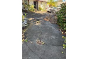 5100 Fairfield Drive, Fort Myers, FL 33919 Sold 03/03/25