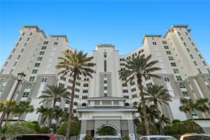 325 Dunes Boulevard, Naples, FL 34110 Sold 04/11/25