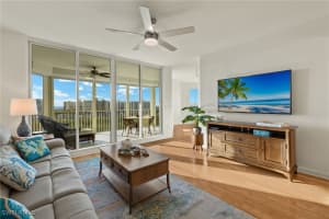 325 Dunes Boulevard, Naples, FL 34110 Sold 04/11/25
