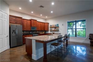 1561 Lynwood Ave, Fort Myers