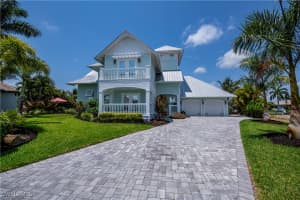 132 39th Avenue, Cape Coral, FL 33993 - MLS#225007014