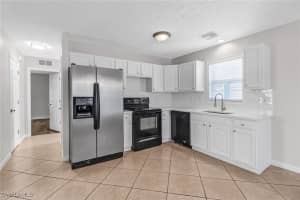 518 Leawood Circle, Naples, FL 34104 - MLS#225007026