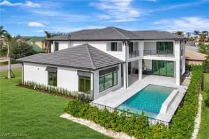 10720 Vanderbilt Drive, Naples, FL 34108 - MLS#225007044