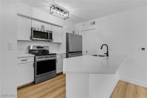 8950 Colonnades Court, Bonita Springs, FL 34135 - MLS#225007104