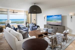 6597 Nicholas Boulevard, Naples, FL 34108 Sold 04/30/25