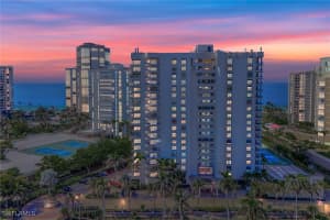 4451 Gulf Shore Blvd N 406, Naples