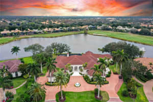13660 Pondview Circle, Naples, FL 34119 Sold 04/09/25