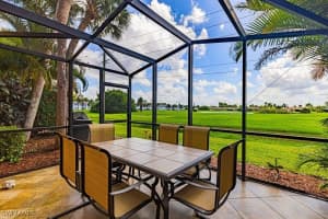 3832 Snowflake Ln 1207, Naples