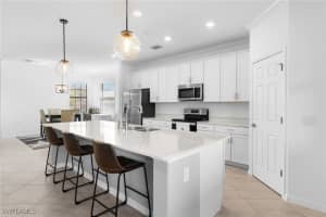 2375 Montserrat Ln 201, Naples