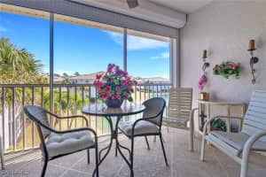 7842 Regal Heron Circle, Naples, FL 34104 Sold 04/10/25