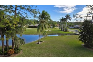 5985 Bloomfield Cir D307, Naples