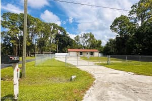 6005 Star Grass Lane, Naples, FL 34116 - MLS#225007415