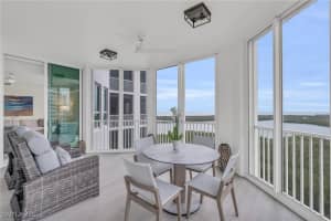 285 Grande Way, Naples, FL 34110 Sold 08/19/25