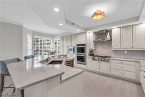 285 Grande Way, Naples, FL 34110 Sold 08/19/25