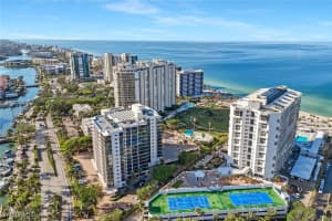 4041 Gulf Shore Boulevard, Naples, FL 34103 Sold 06/17/25