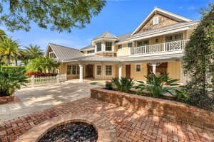 495 2nd Avenue, Naples, FL 34102 Sold 05/22/25