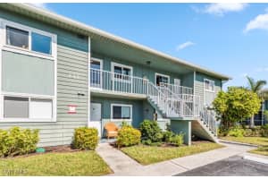 132 Cypress Way, Naples, FL 34110 Sold 03/21/25
