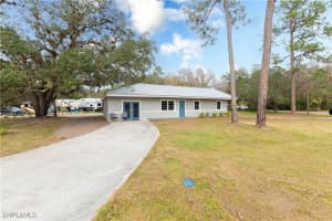 270 Ford Avenue, Labelle, FL 33935 Sold 04/21/25