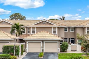 356 Emerald Bay Circle, Naples, FL 34110 Sold 10/21/25