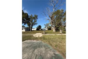 924 Ridgeway Drive, North Fort Myers, FL 33903 Sold 03/07/25