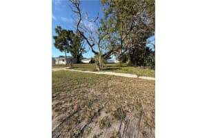924 Ridgeway Drive, North Fort Myers, FL 33903 Sold 03/07/25
