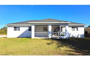 518 Kingsbury Lane, Lehigh Acres, FL 33974 - MLS#225007951