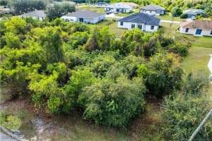 5211 29th Street, Lehigh Acres, FL 33973 - MLS#225007999