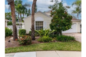 1033 Silverstrand Drive, Naples, FL 34110 Sold 02/28/25
