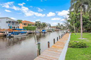 1686 Blue Point Ave B9, Naples