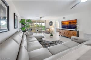 11118 Gulf Shore Drive, Naples, FL 34108 - MLS#225008277