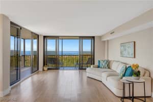 11 Bluebill Avenue, Naples, FL 34108 - MLS#225008279