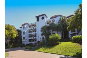 110 La Peninsula Boulevard, Naples, FL 34113 - MLS#225008329
