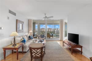 315 Dunes Boulevard, Naples, FL 34110 Sold 08/22/25