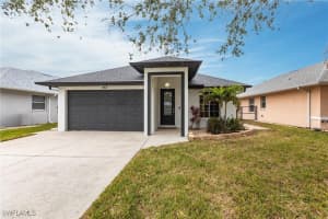 557 102nd Ave N, Naples