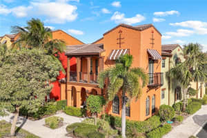 8985 Cambria Cir 2103, Naples